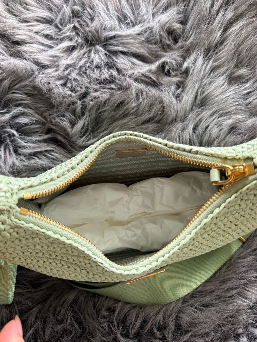 NWOT Prada Raffia Re Edition - Picture 5 of 6